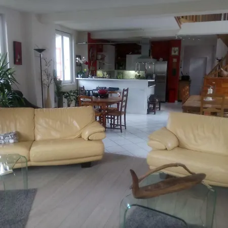 La Maison D'isa * Theys